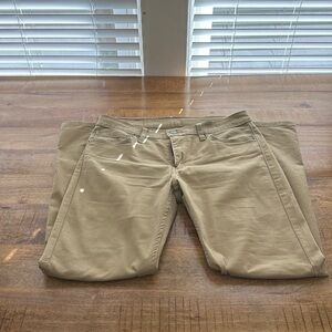 LEVI’S 511 Slim khaki Jeans like new, worn twice 32 x 30